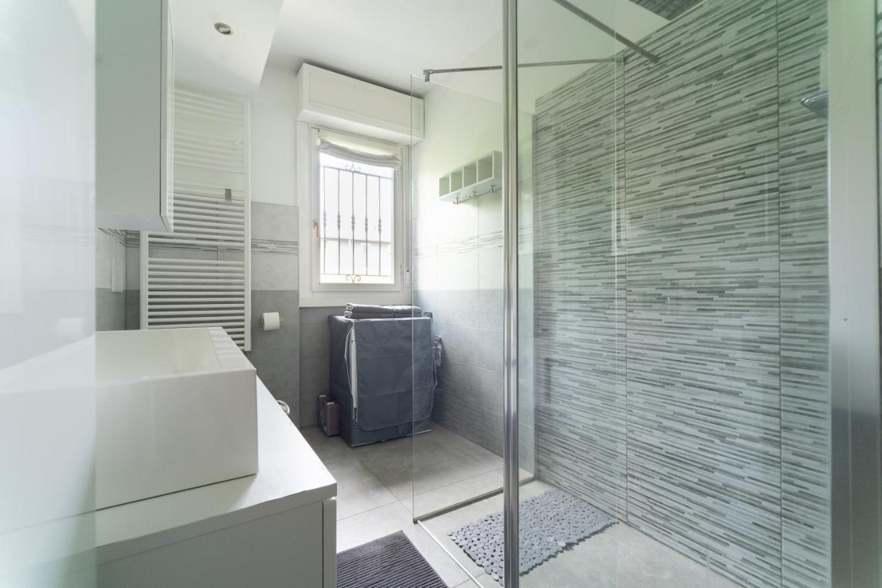 Oasis Luxury - A.C/Terrace/2Bedrooms Bergamo Bagian luar foto