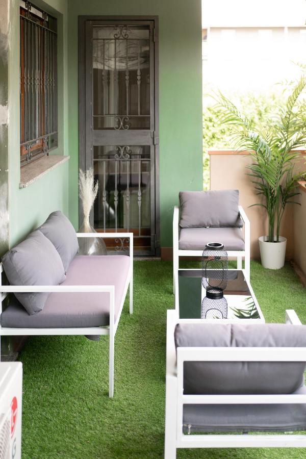 Oasis Luxury - A.C/Terrace/2Bedrooms Bergamo Bagian luar foto