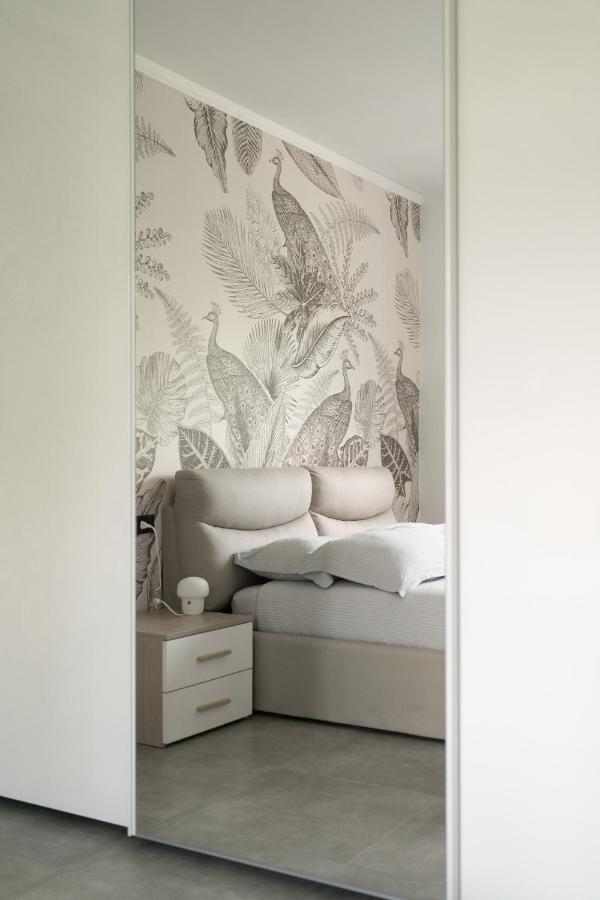 Oasis Luxury - A.C/Terrace/2Bedrooms Bergamo Bagian luar foto