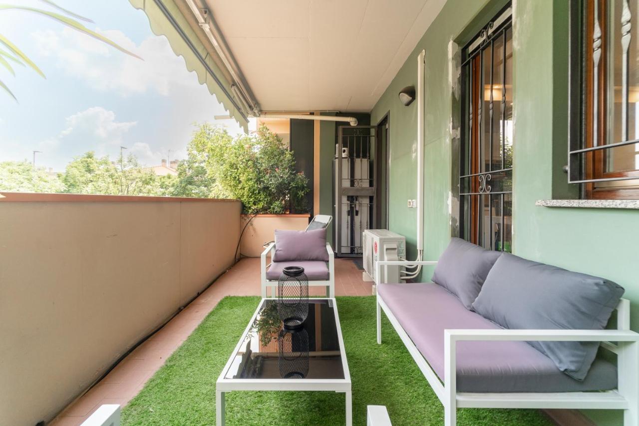 Oasis Luxury - A.C/Terrace/2Bedrooms Bergamo Bagian luar foto