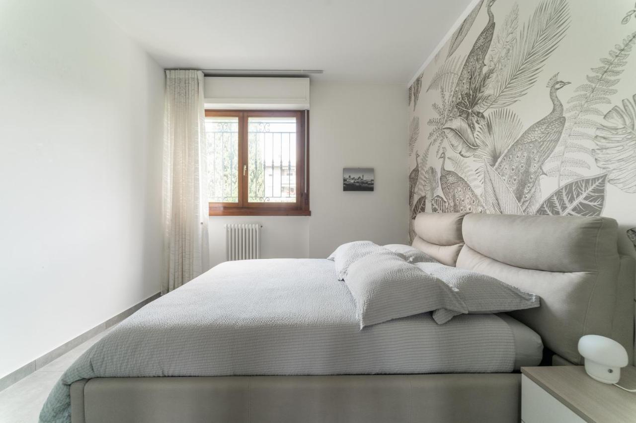 Oasis Luxury - A.C/Terrace/2Bedrooms Bergamo Bagian luar foto